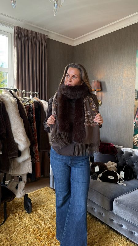 NOMA Exclusive Jackie skjerf m/fuskepels Sjokoladebrun/Gull